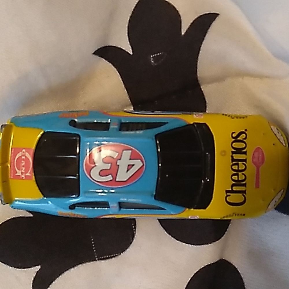 Cherrios Cereal Mini Race Car #43